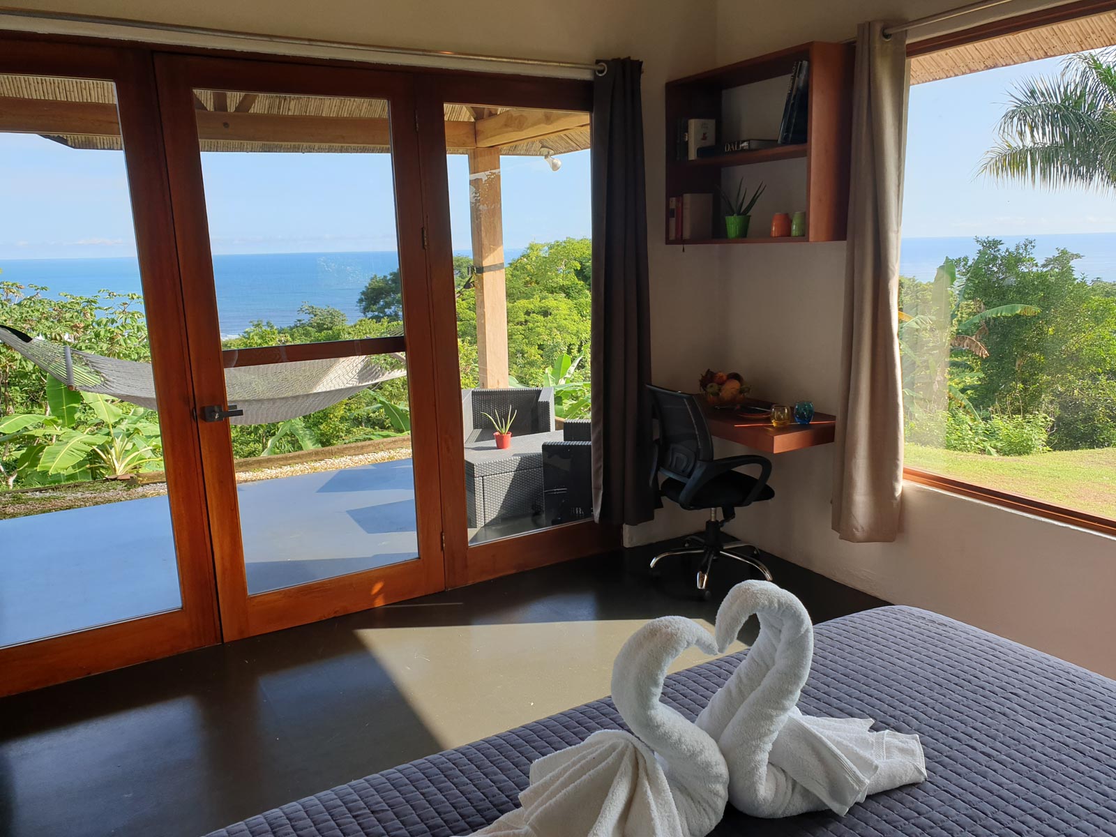 Deluxe Double Room with Pacific View and Terrace